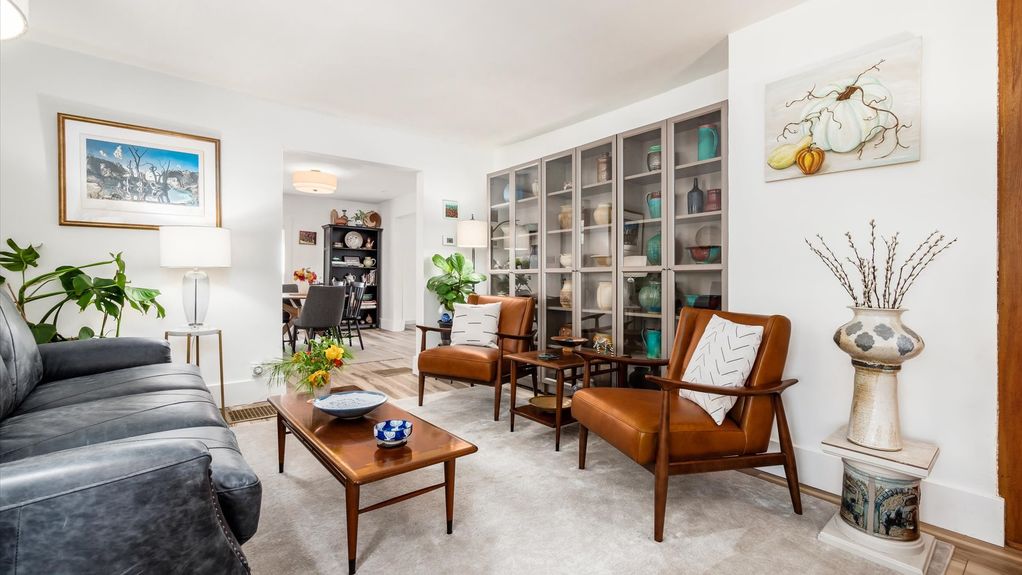 04-z 231 N Granger St003