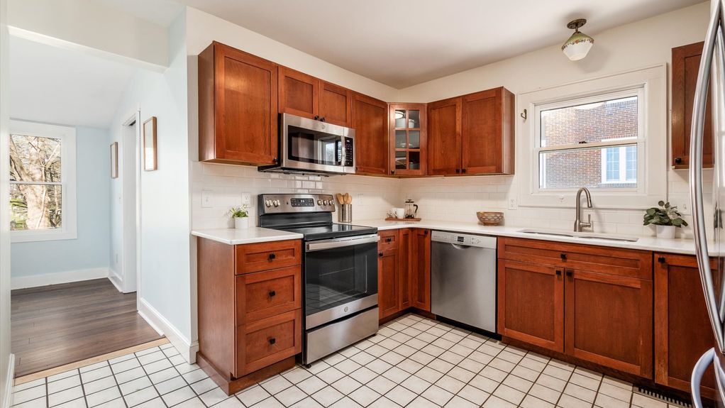 06-z 231 S Prospect St013