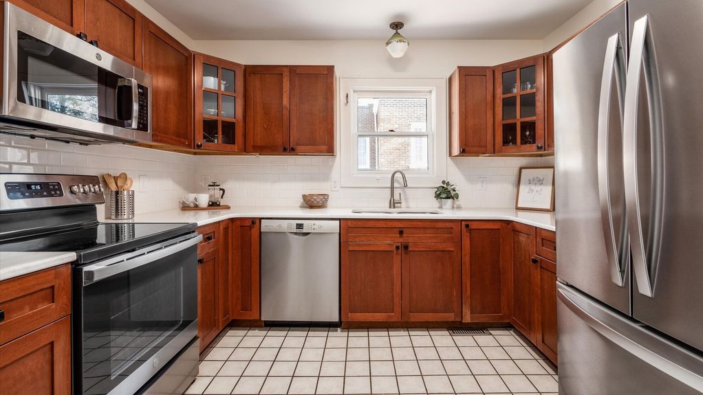 07-z 231 S Prospect St017