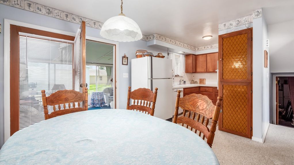 11-z 108 N 24th St051