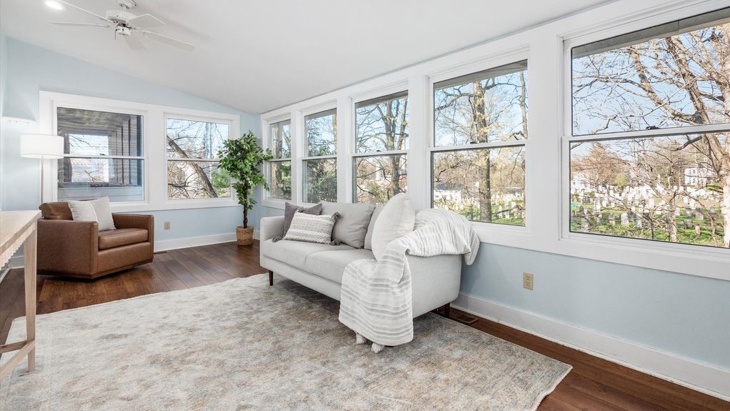 13-z 231 S Prospect St044