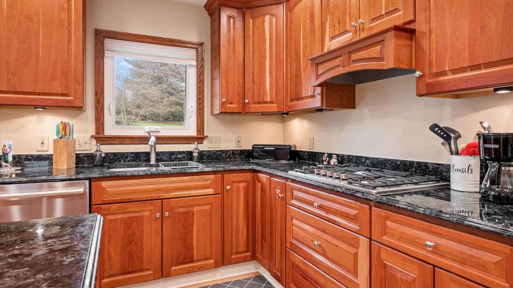 14-z 98 Wexford Dr068