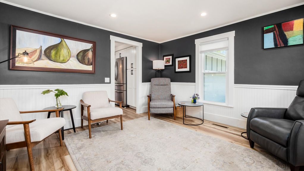 15-z 231 N Granger St034