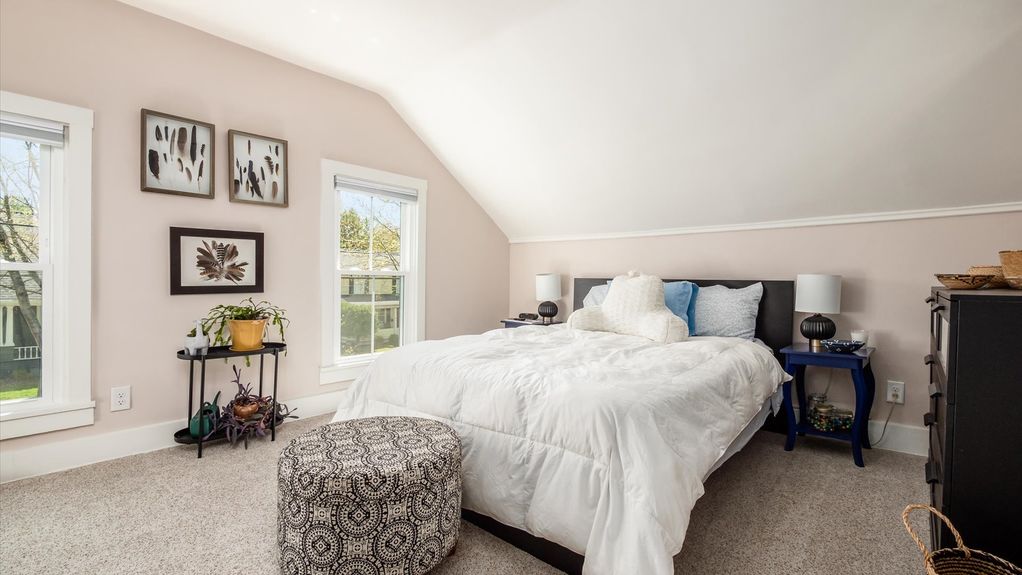 21-z 231 N Granger St050