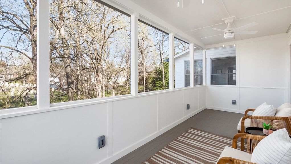 24-z 231 S Prospect St079