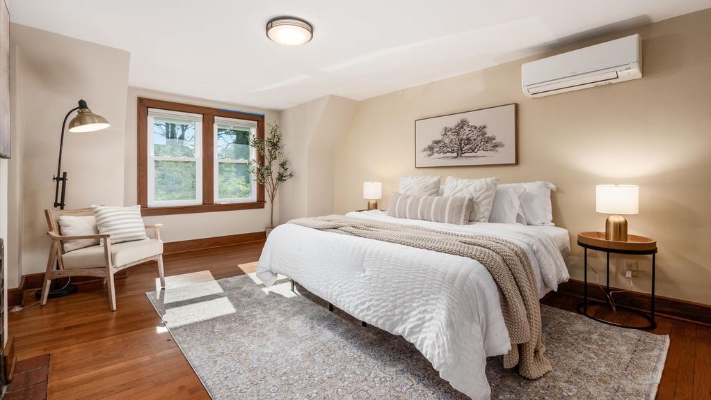 26-z 231 S Prospect St083