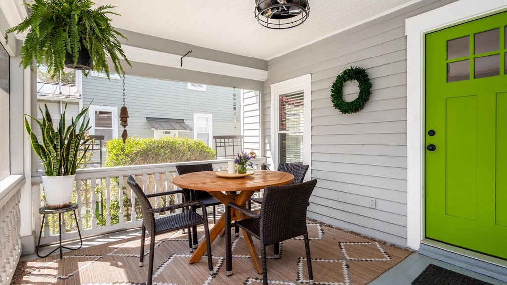 28-z 231 N Granger St079