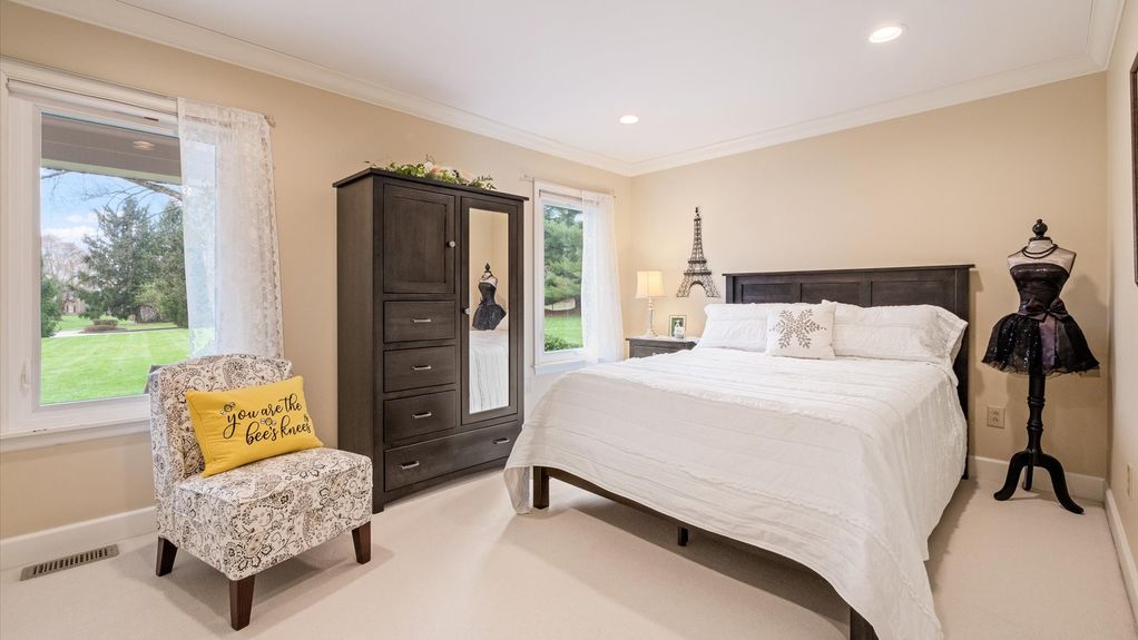 28-z 98 Wexford Dr138