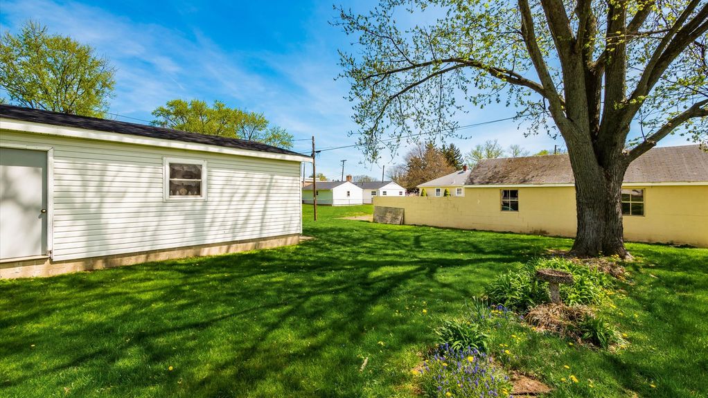 31-z 108 N 24th St078-2