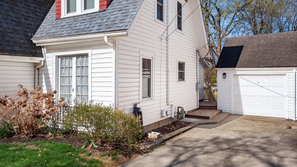 35-z 231 S Prospect St125-2