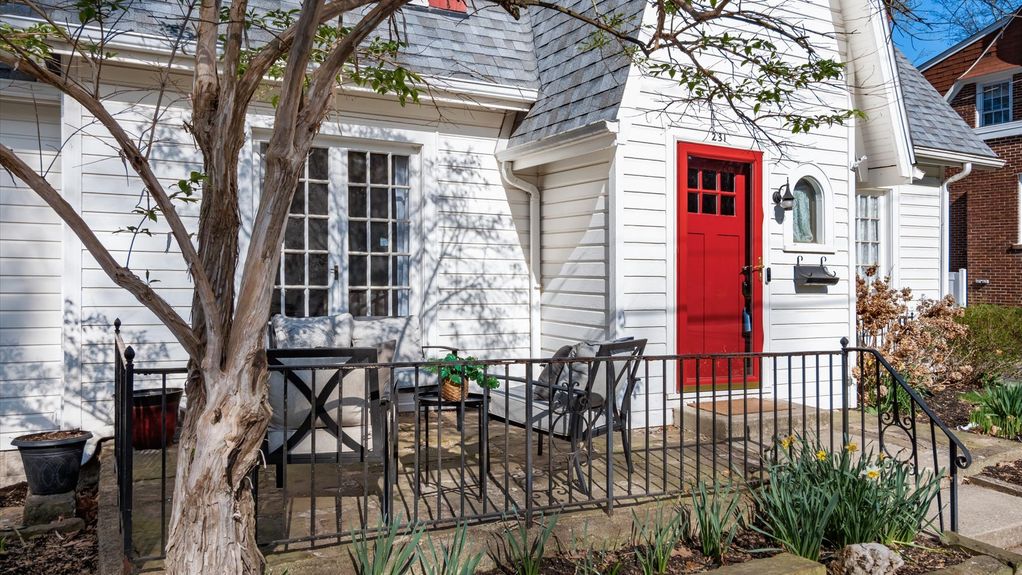 37-z 231 S Prospect St127-2