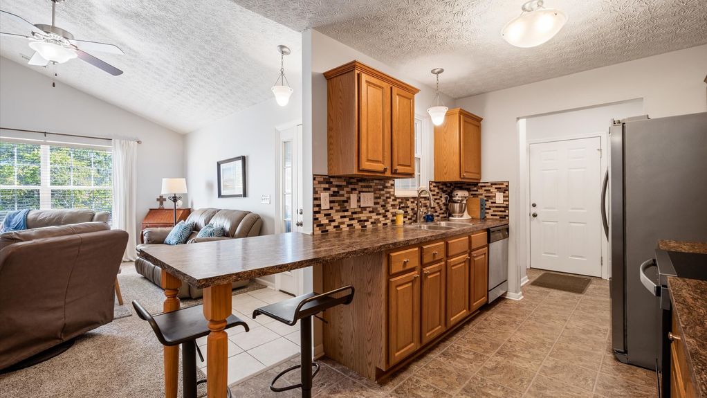 10-z 42 Ellington Commons046