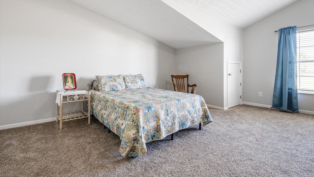 19-z 42 Ellington Commons116