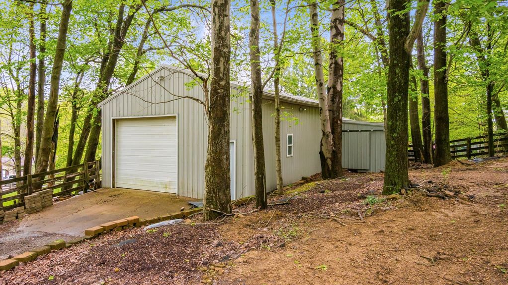 40-z 565 Welsh Ln122