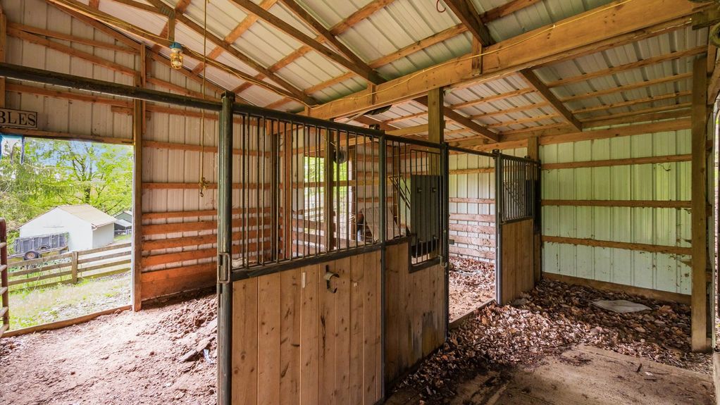 42-z 565 Welsh Ln126