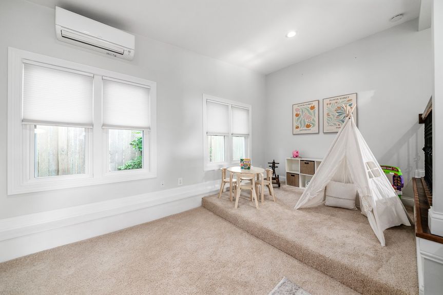 015_ Rd Columbus OH 43214 USA