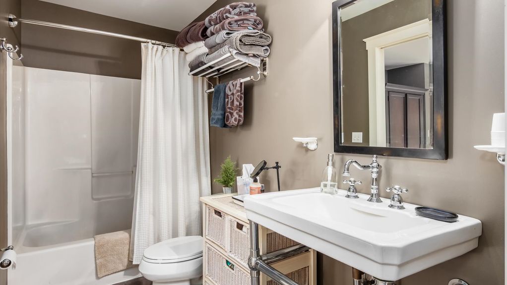 030-z 122 Boulder Ct051