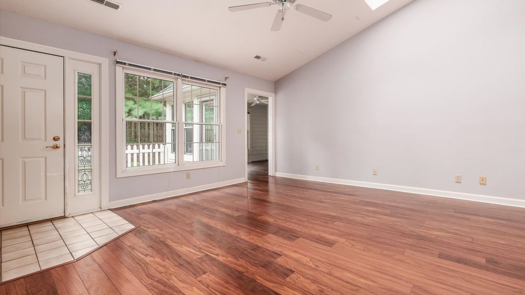 04-z 74 Stonington Cir008