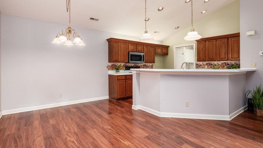 05-z 74 Stonington Cir011