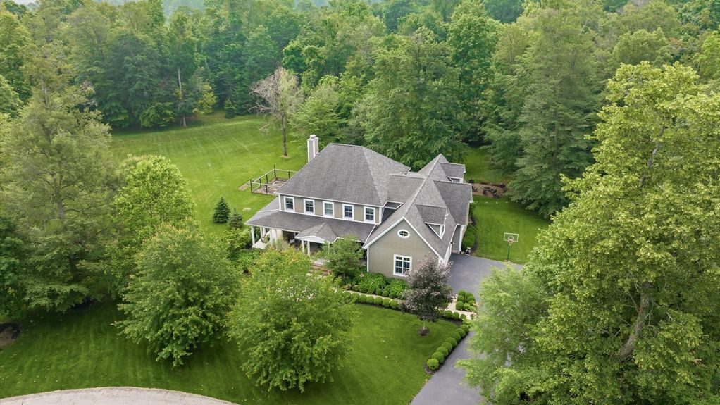 055-z 122 Boulder Ct235