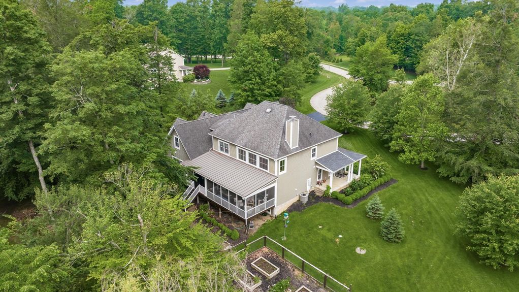 056-z 122 Boulder Ct241