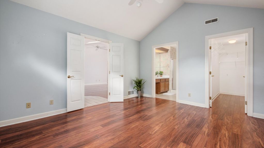 16-z 74 Stonington Cir038