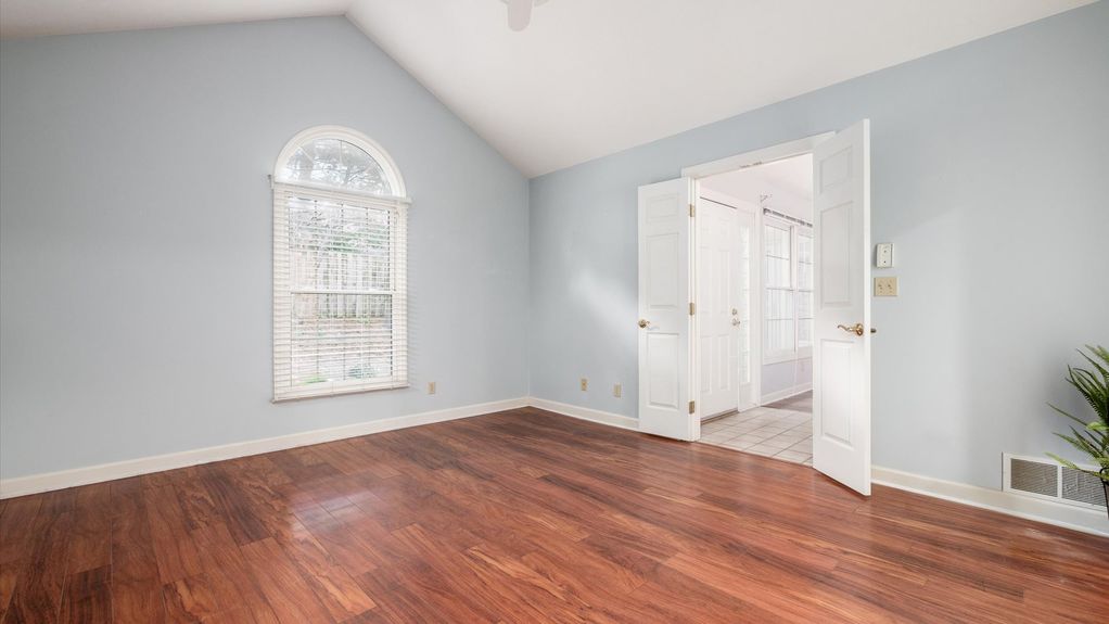 17-z 74 Stonington Cir040