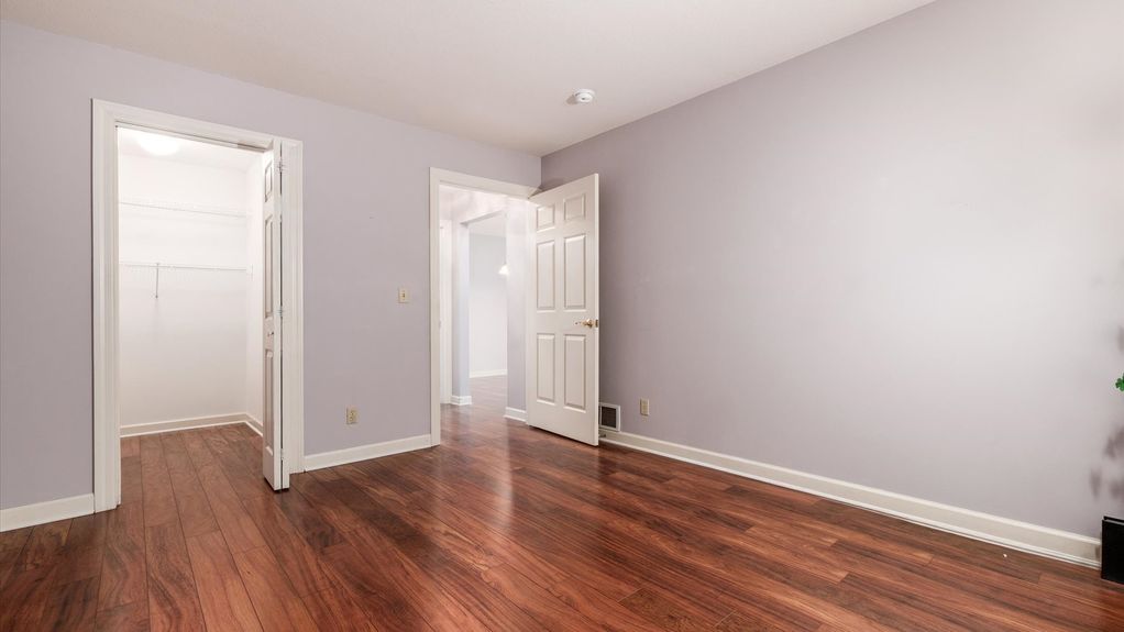 21-z 74 Stonington Cir050