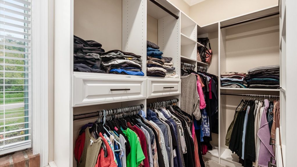 38-z 2830 Silver St Interior084