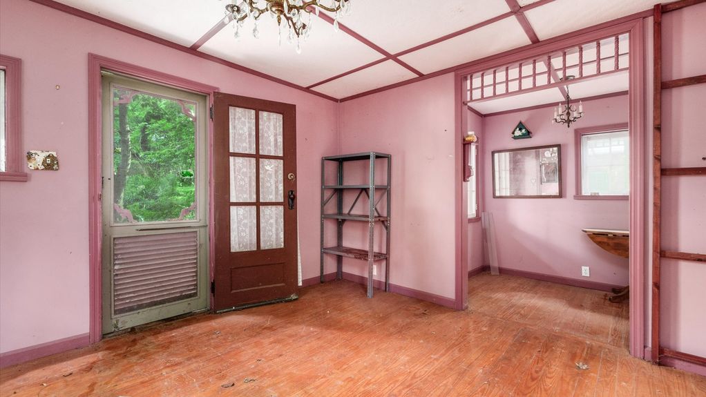 43-z 2830 Silver St Interior097