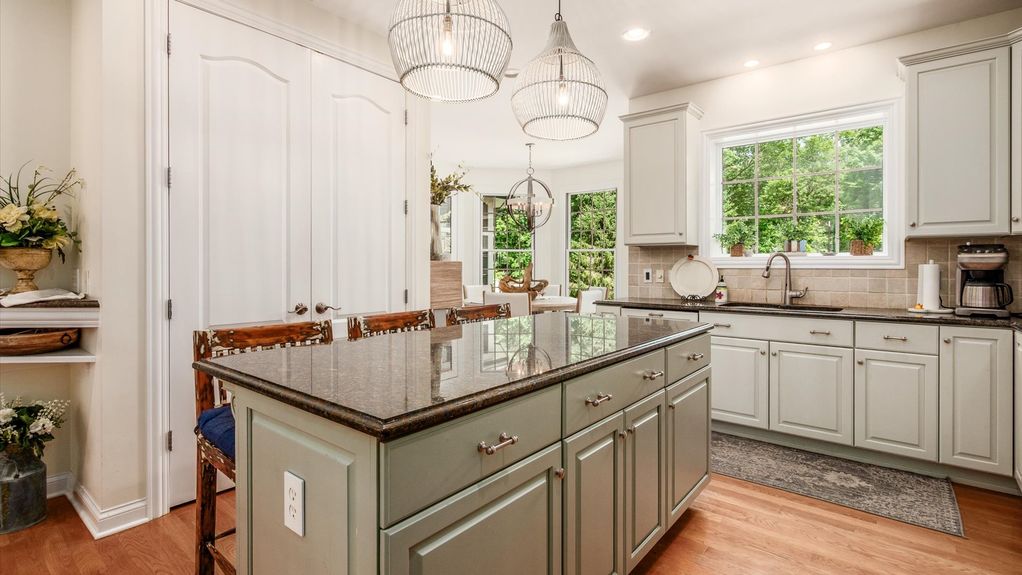 027-z 108 Hawks Cove064