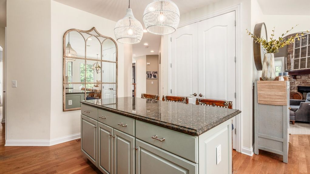 028-z 108 Hawks Cove067