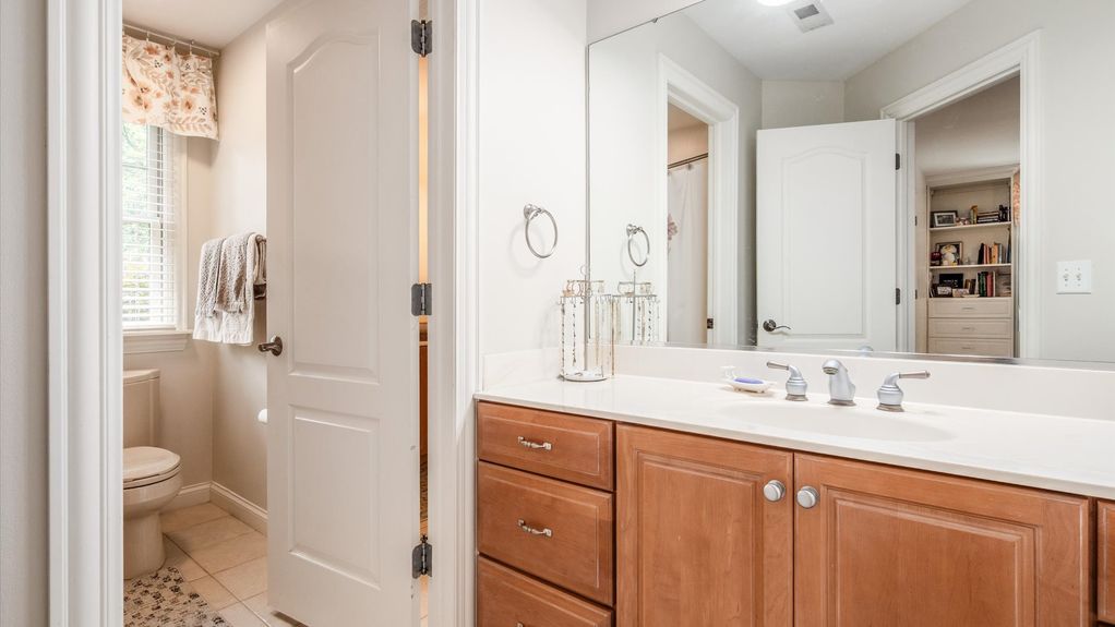 052-z 108 Hawks Cove134