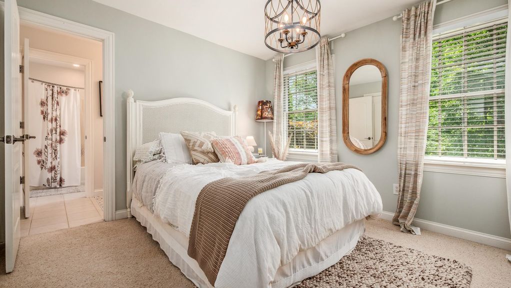 054-z 108 Hawks Cove138