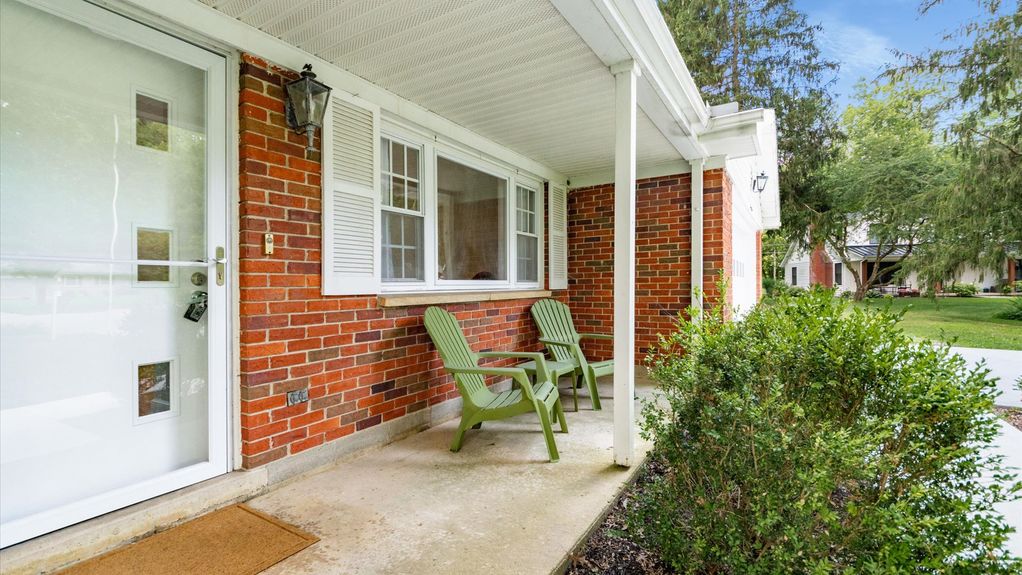 06-zj 41 Denison Ct010-2