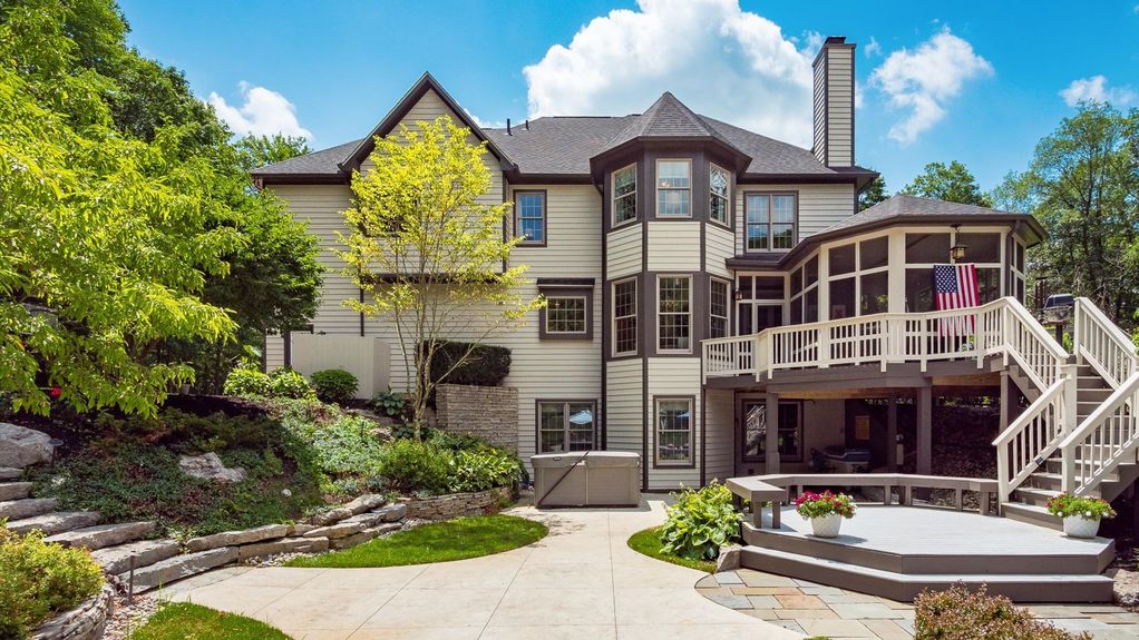 071-z 108 Hawks Cove177