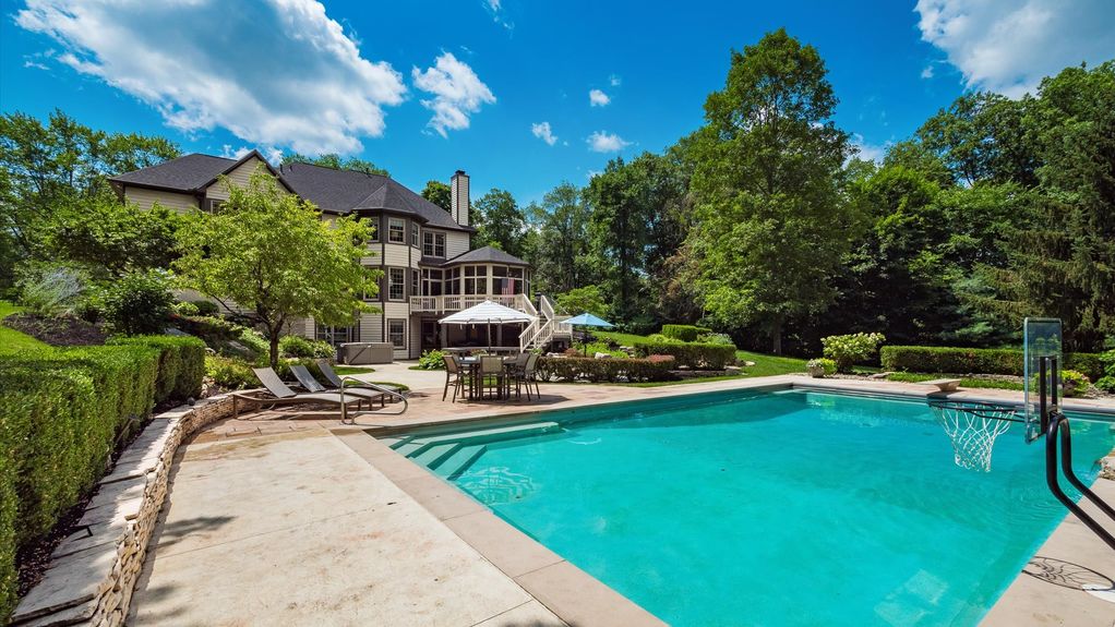 072-z 108 Hawks Cove178