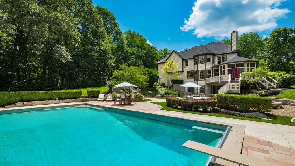 075-z 108 Hawks Cove181