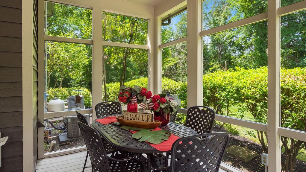 091-z 108 Hawks Cove197