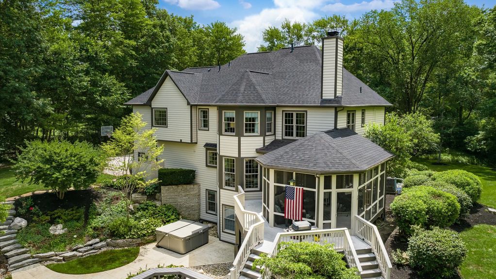 102-z 108 Hawks Cove205