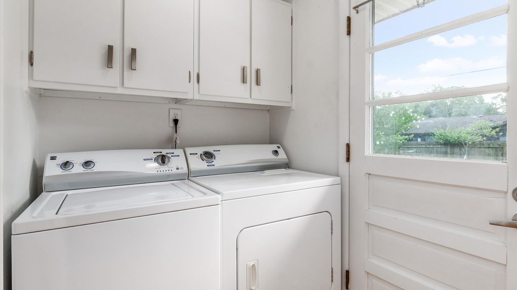 19-zj 41 Denison Ct066