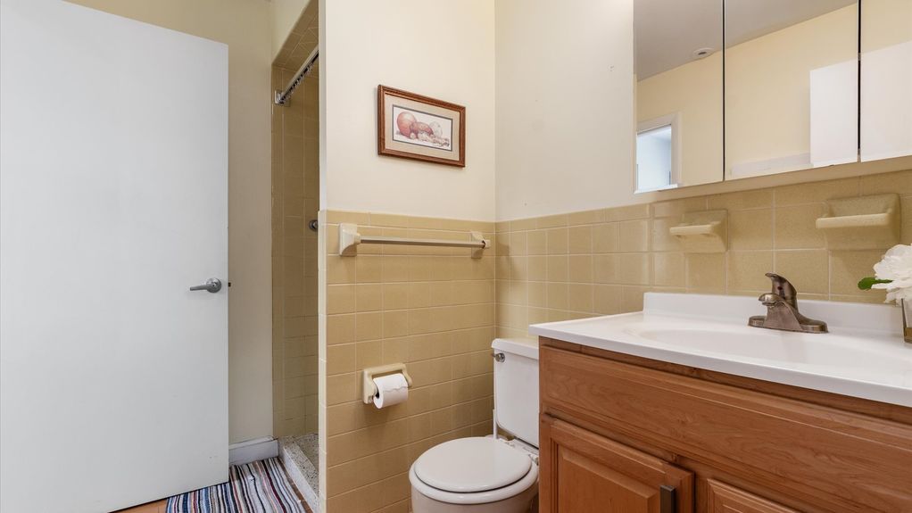 22-zj 41 Denison Ct074