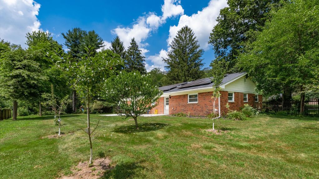 34-zj 41 Denison Ct024-2