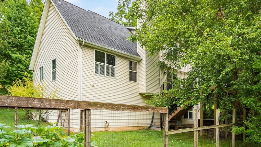 41-z 275 Bridle Path108