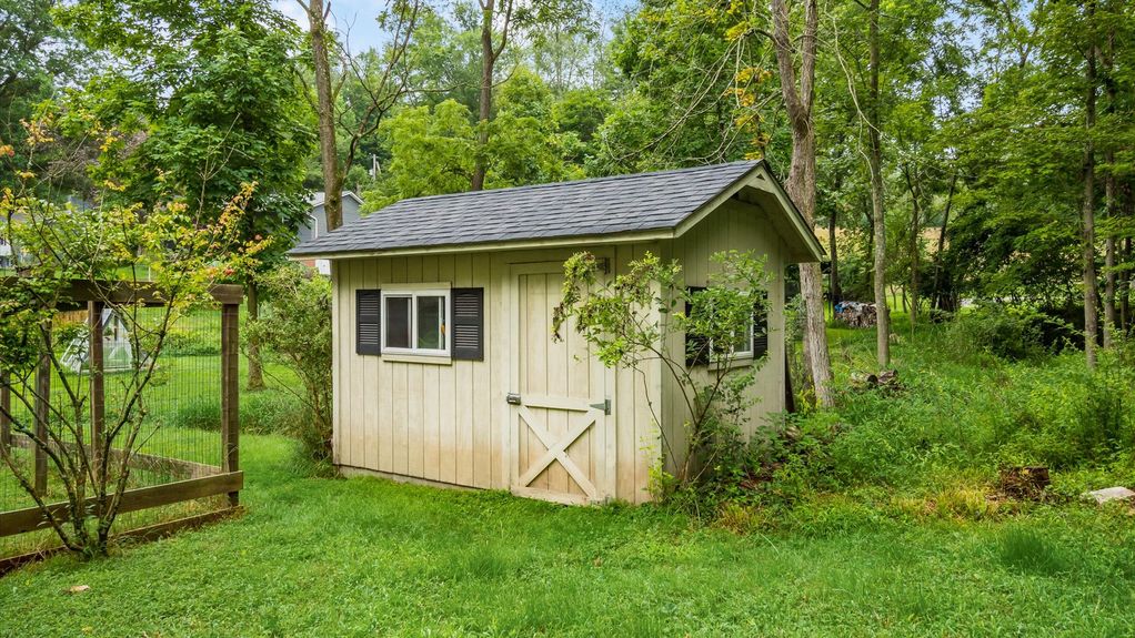 55-z 275 Bridle Path122