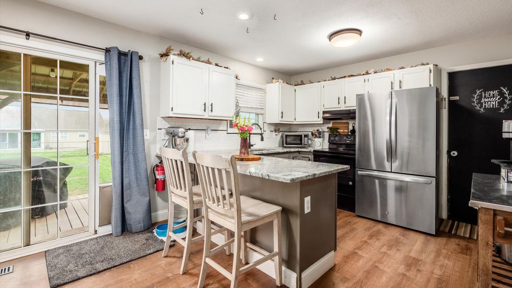 13-z 1649 Lewie Dr035