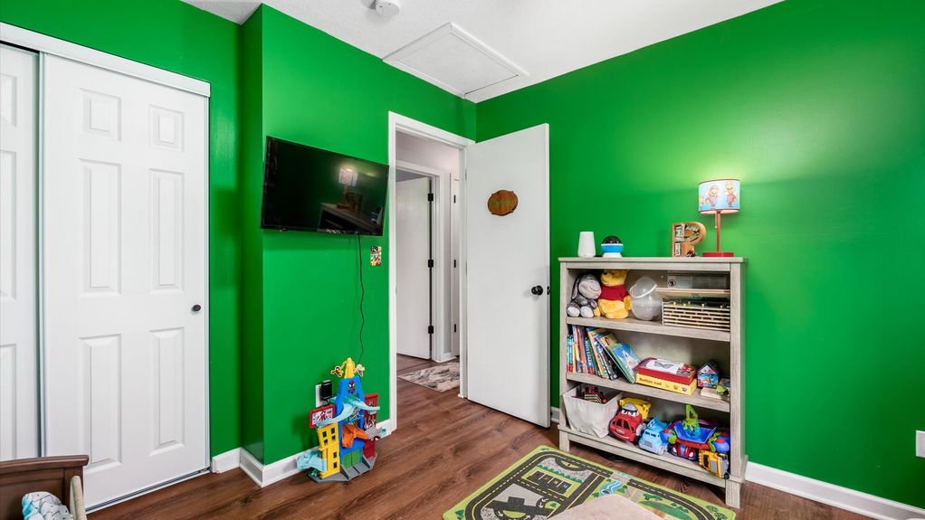 27-z 1649 Lewie Dr070