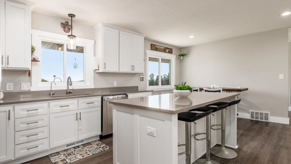 16-zj 13361 Bolen Rd NE032