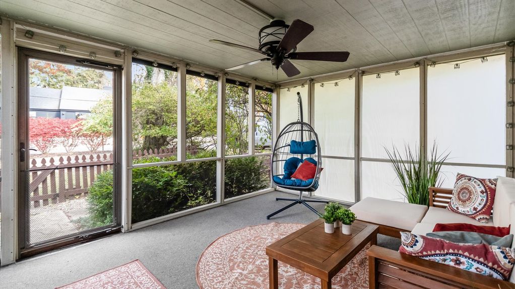 01-zj 343 W Maple St001