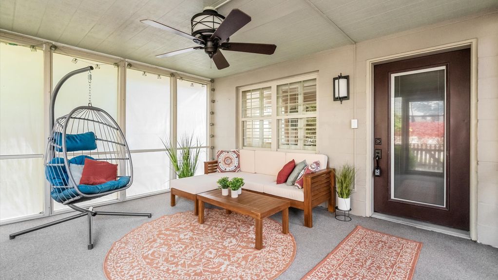 02-zj 343 W Maple St002